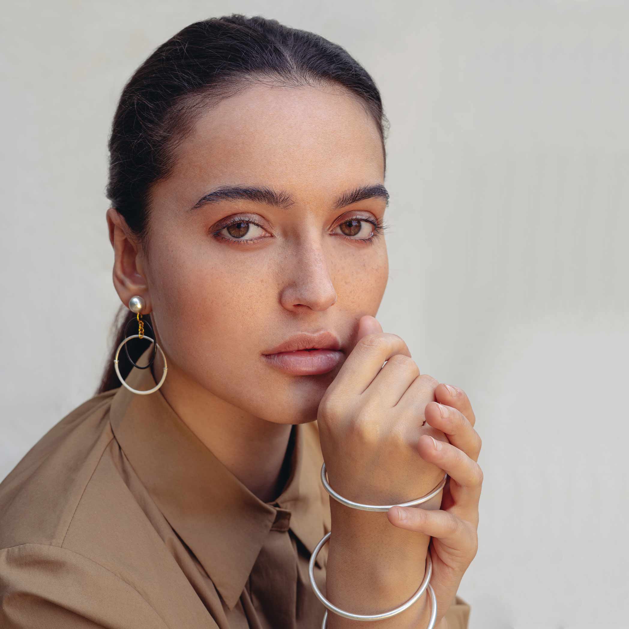 Geo Glam Klassischer runder Armreif in Gold