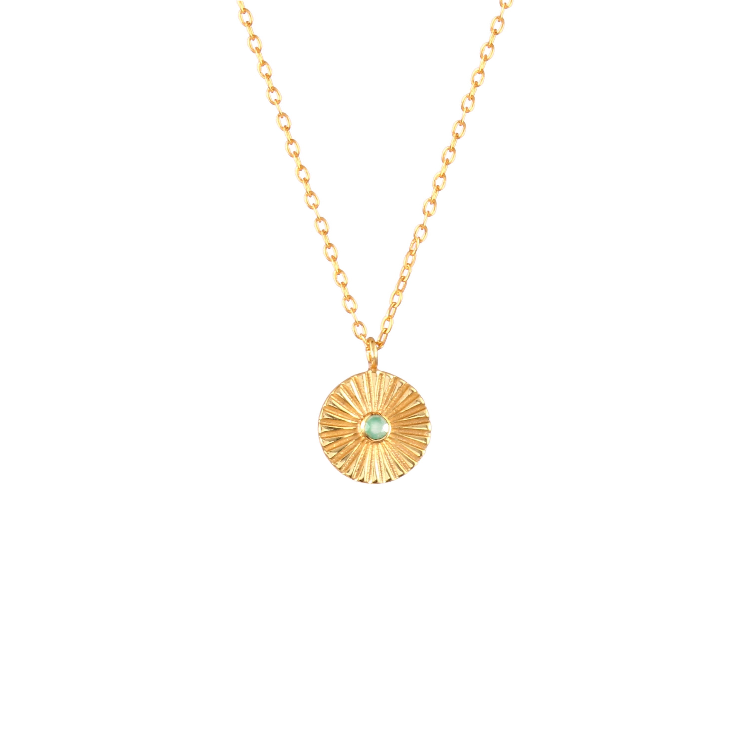 Delicate Vintage Nephrite Fluted Medallion Coin Pendant Necklace Gold