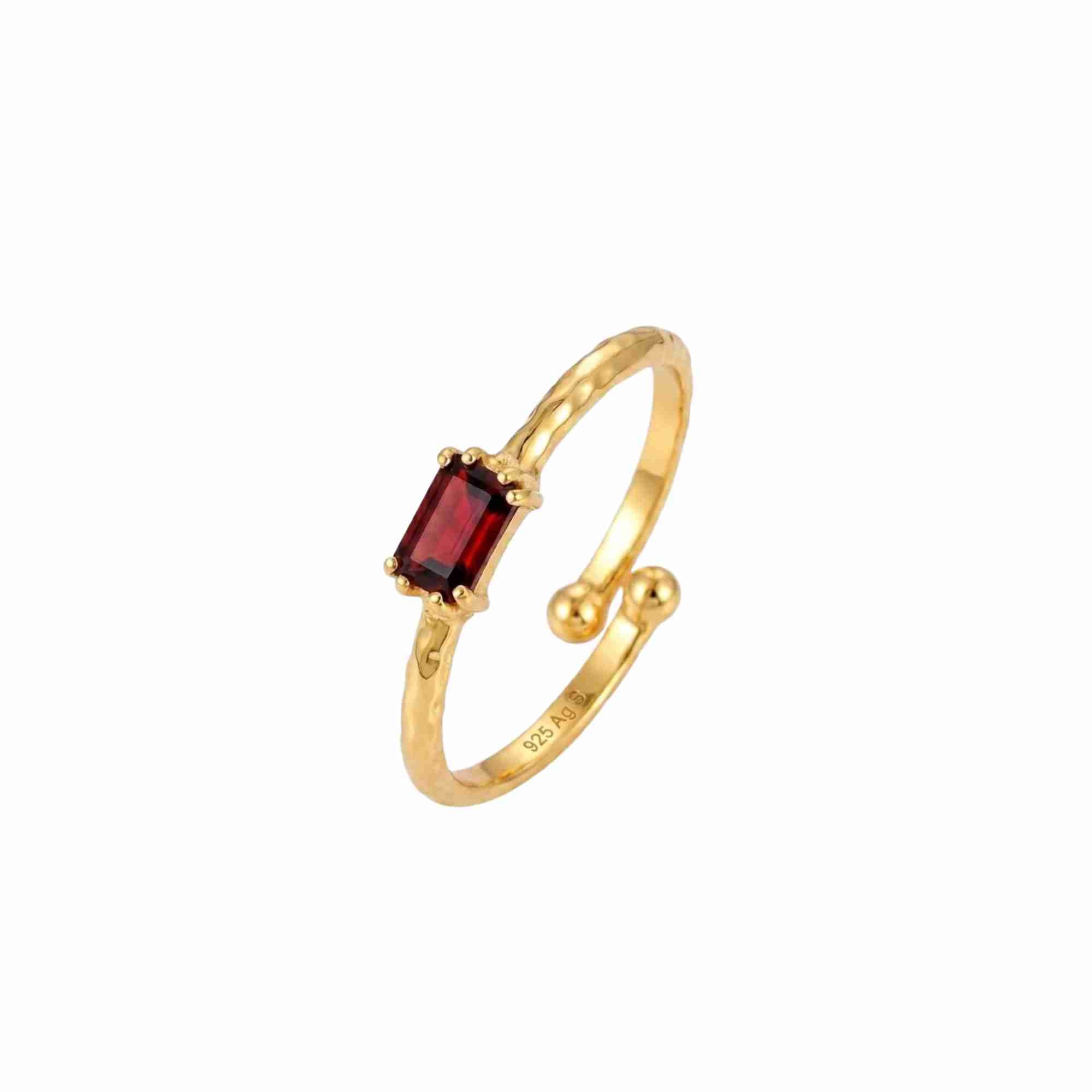 Delicate Vintage Garnet Baguette Ring Gold