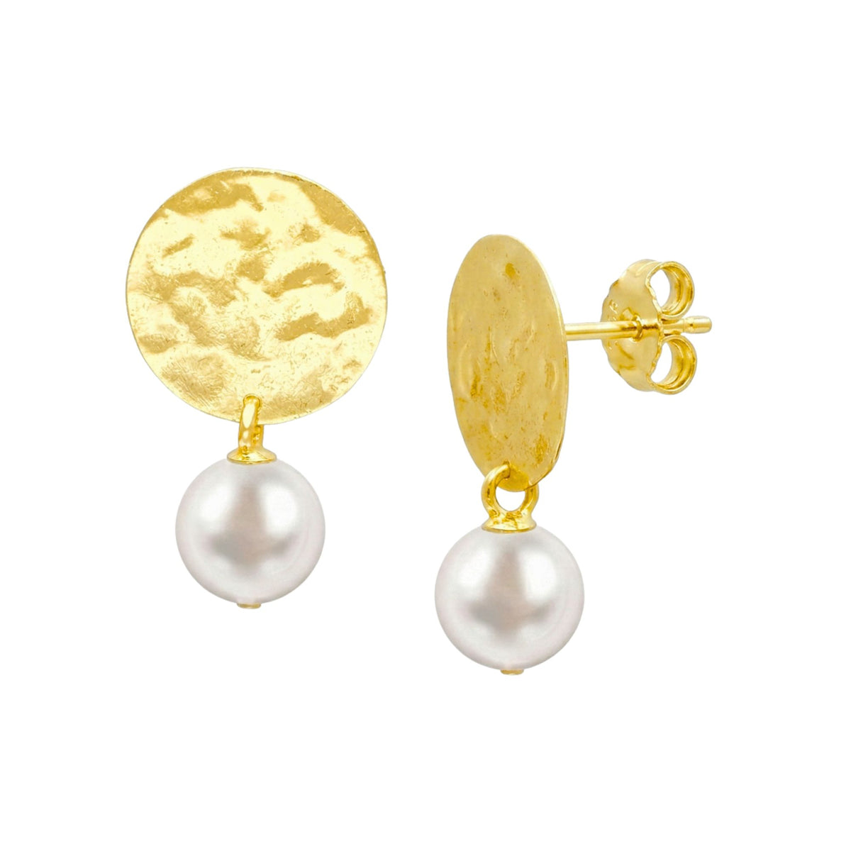 Round pearl drop below a hammered disc in gold on a white background