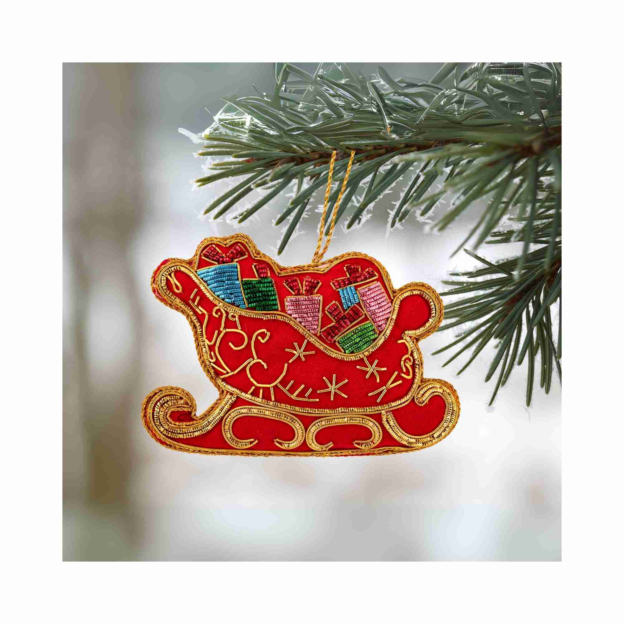 XMAS Zardozi Sleigh with Gifts