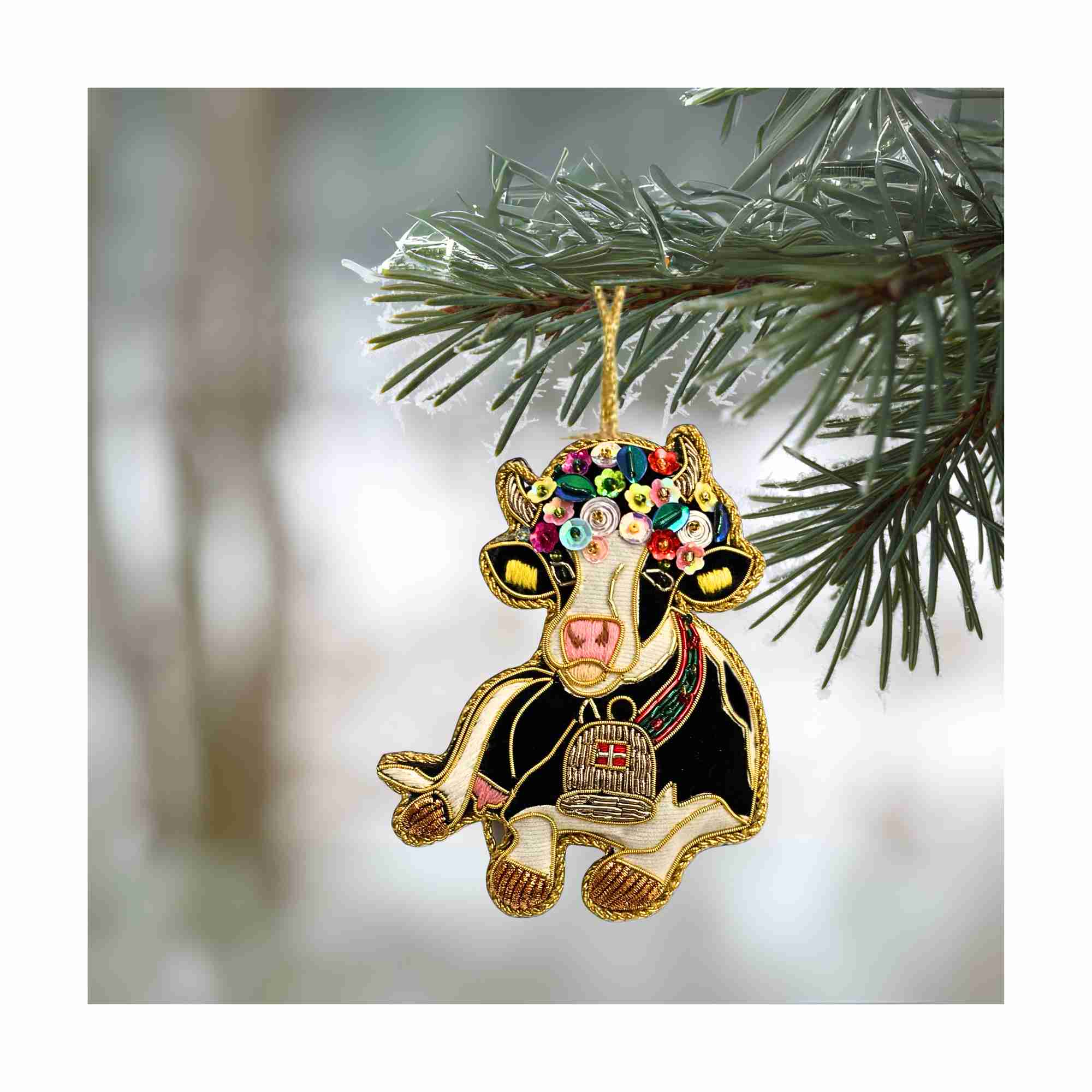 XMAS Zardozi Swiss Alpen Cow