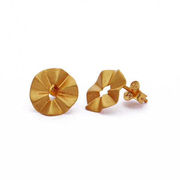 Ribbons & Lace Small Disk Stud Earrings