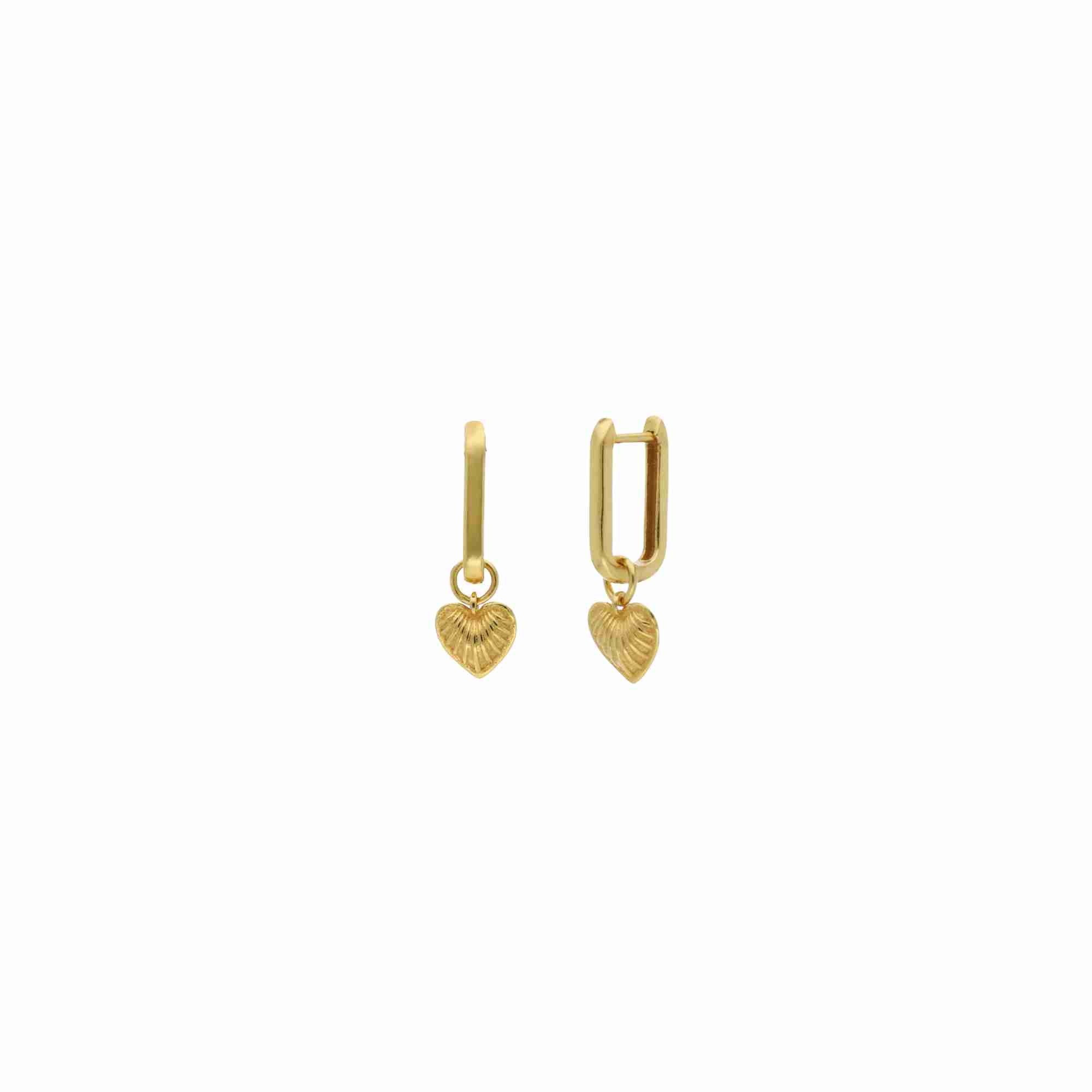 Queen of Charms Fluted Heart Huggie Hoop Earrings Gold — rectangular huggie hoop with fluted heart charm drop in 22K gold vermeil over 92.5 recycled silver by Protsaah Zurich.