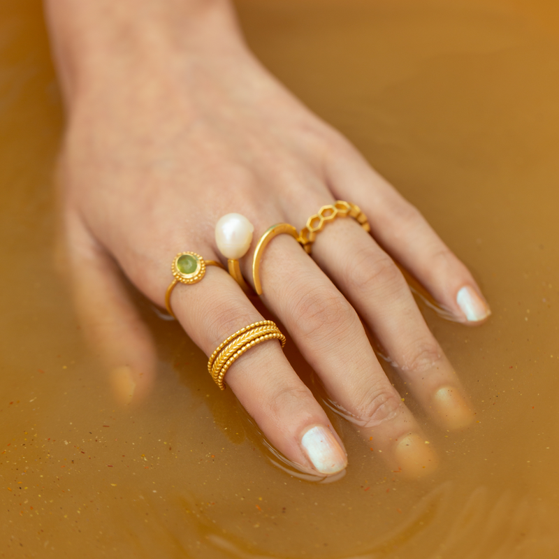 Delicate Vintage Oval Stone Adjustable Ring