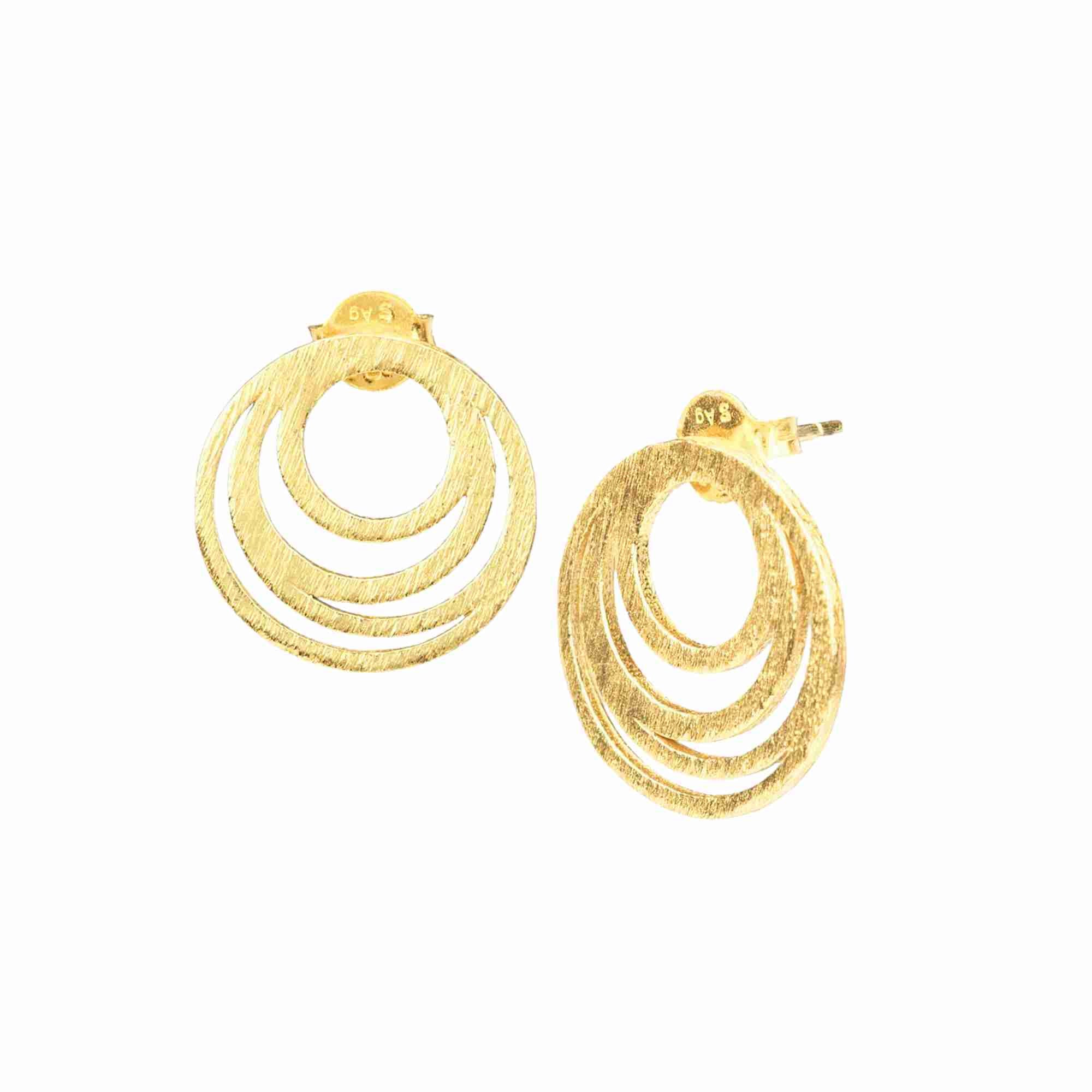 Shimmering Disks Intermingled Circles Stud Earrings Gold — concentric circular rings with a signature brushed satin 22K gold finish over 92.5 recycled silver by Protsaah Zurich.