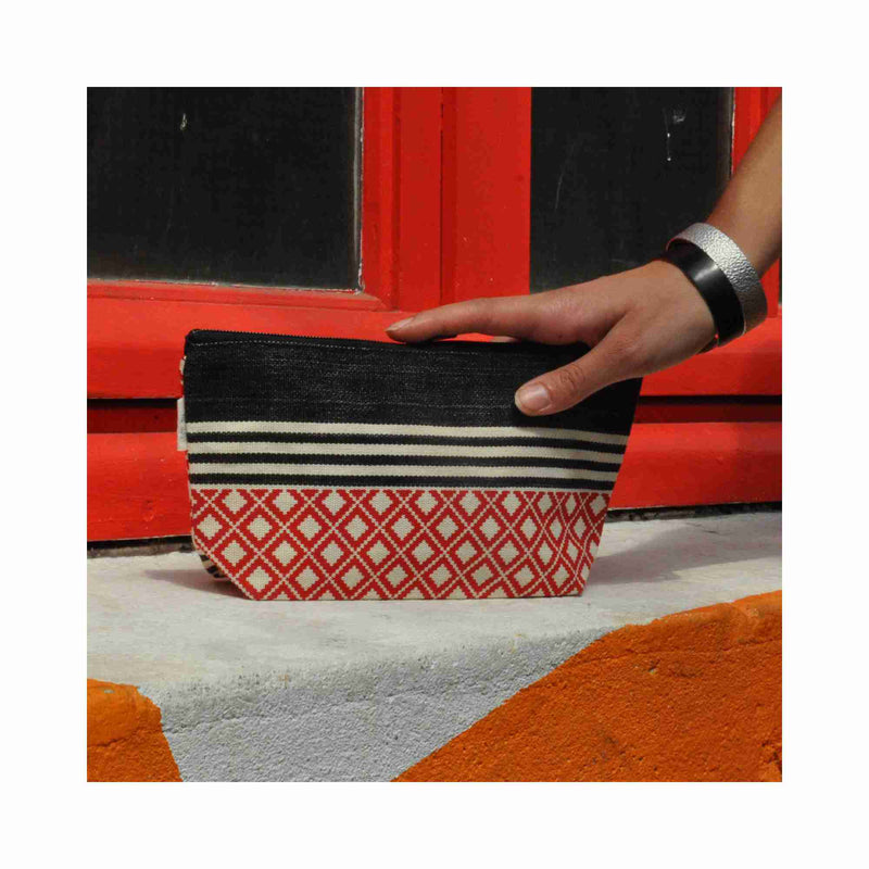 Kleiner gewebter Necessaire - CARRE RAYE